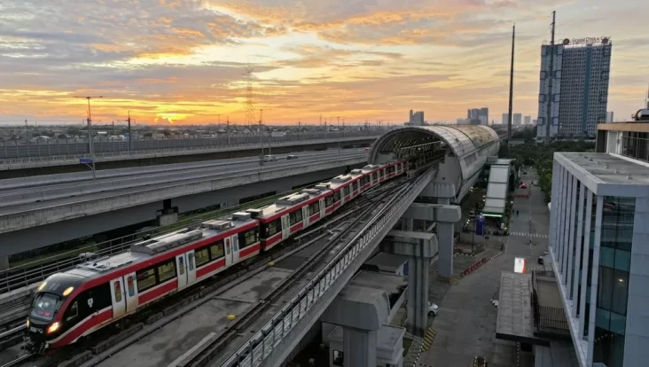 Bangun Sky Train Feeder...