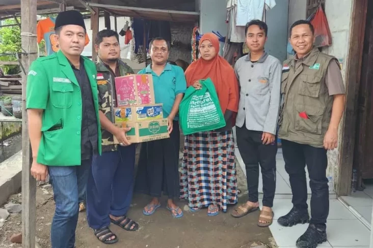 GP Ansor Berikan Warung...