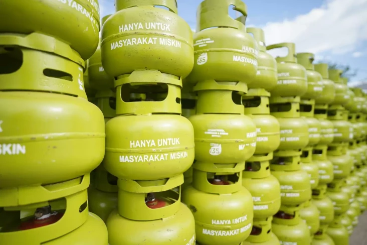 Pertamina Tambah Stok...