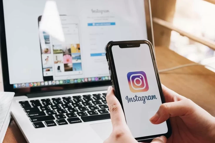 Instagram Bantah Mendengarkan...