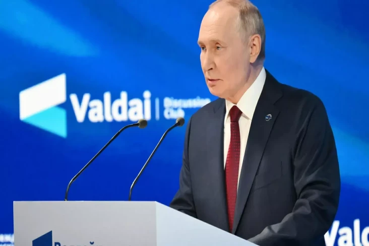 Putin Balas Trump yang...
