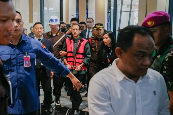 Langkah Nadiem Ajukan...