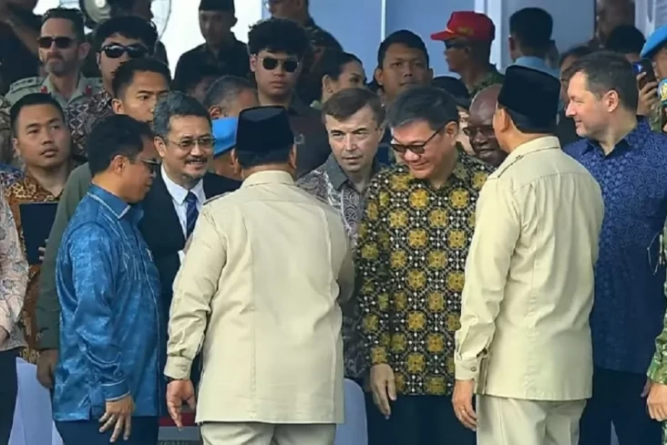 Hadiri HUT Ke-80 TNI,...