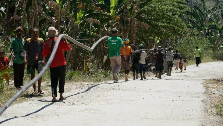 Gotong Royong Warga...