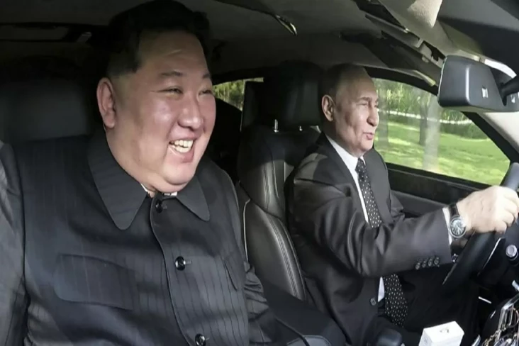 Kim Jong-un Ucapkan...