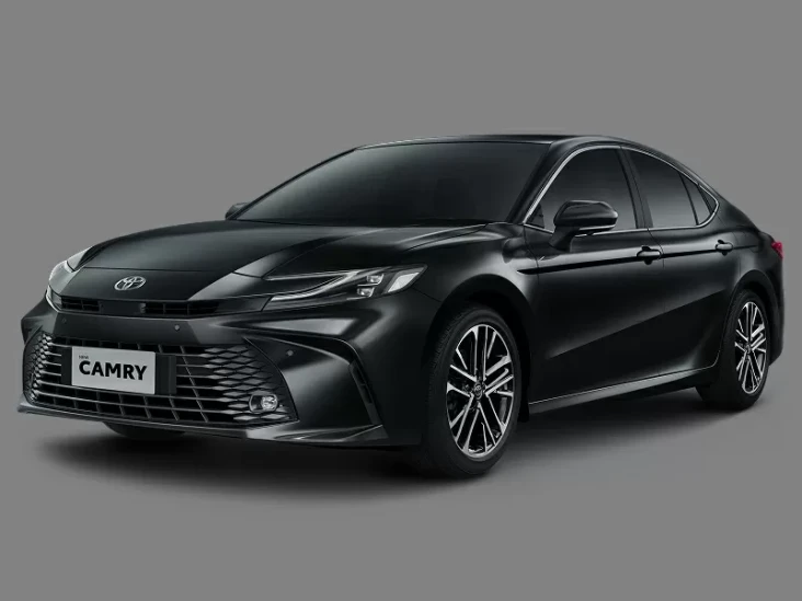 Toyota Rilis New Camry...