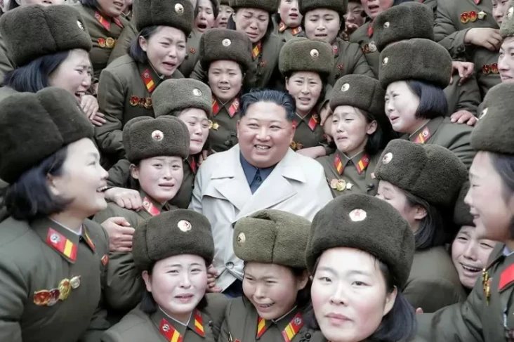 Kim Jong-un Larang Wanita...