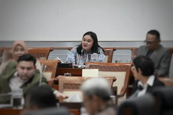 Teror Bom Pakai Nomor...