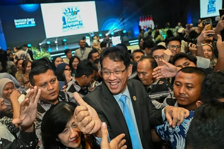 Misteri Bapak J di PSI...