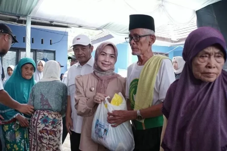 Kunjungi Daerah Tertinggal,...