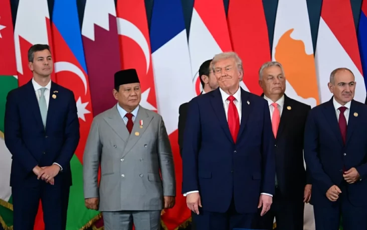 Momen Donald Trump 2...