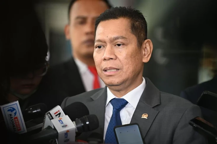 Golkar Belum Cari Pengganti...