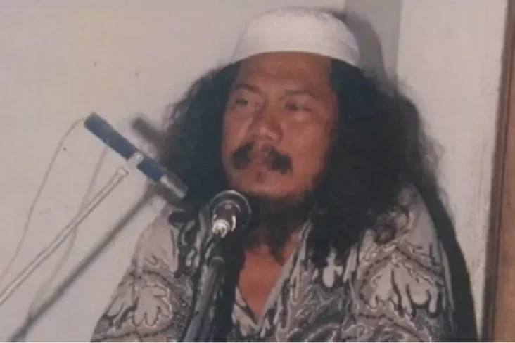 Profil Gus Maksum, Ulama...