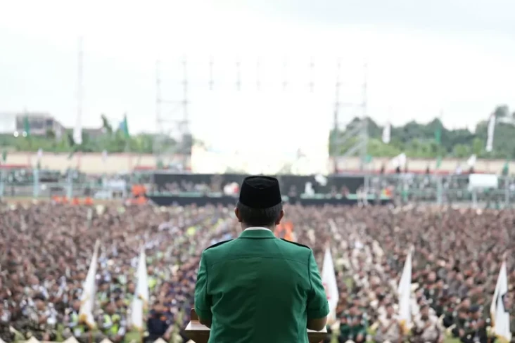 Ketum GP Ansor Puji...
