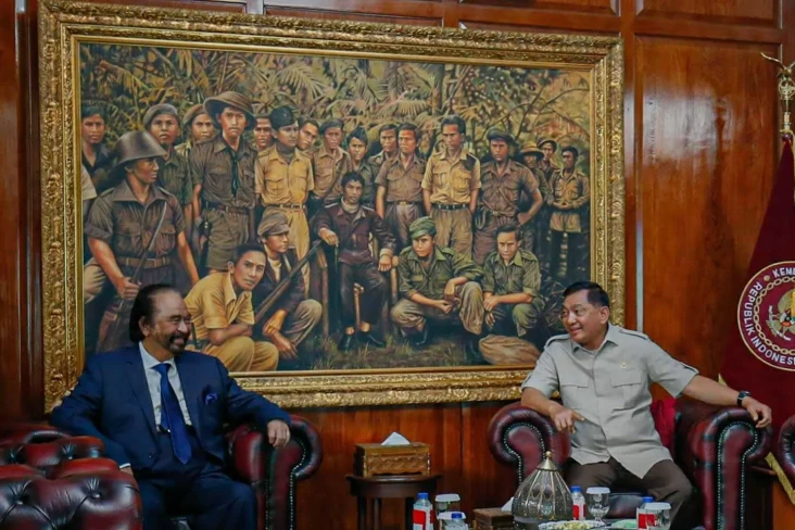 Surya Paloh Temui Menhan...