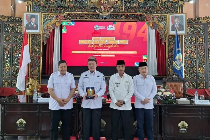 Kemendagri Minta Pemkab...