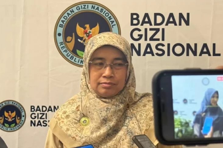 BGN Sosialisasikan Program...