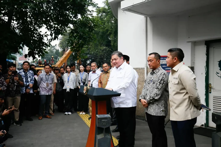 Kucurkan BLT Kesejahteraan...