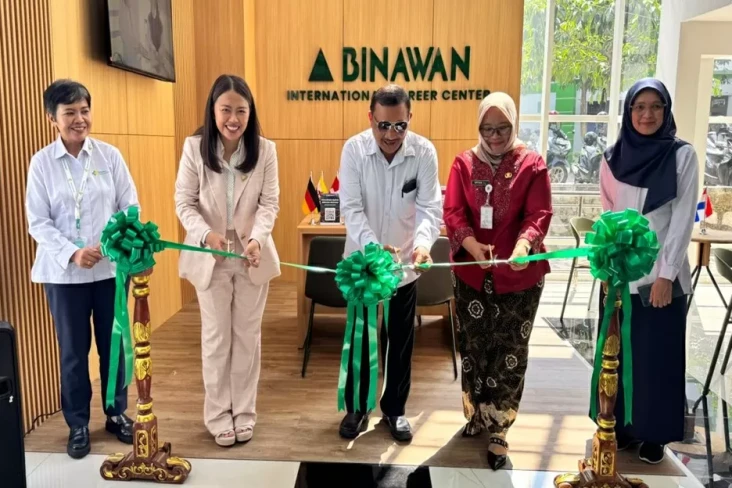 Binawan dan Poltekkes...