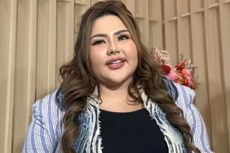 Hari Ini, Lisa Mariana...