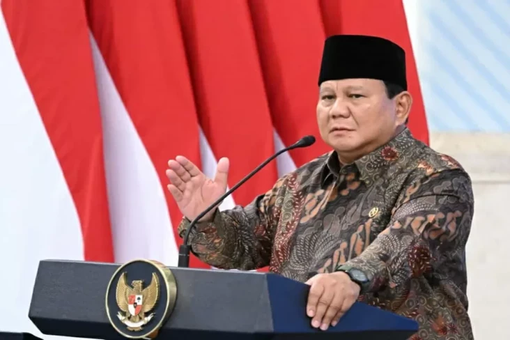 Prabowo: Gaji Naik 280%,...