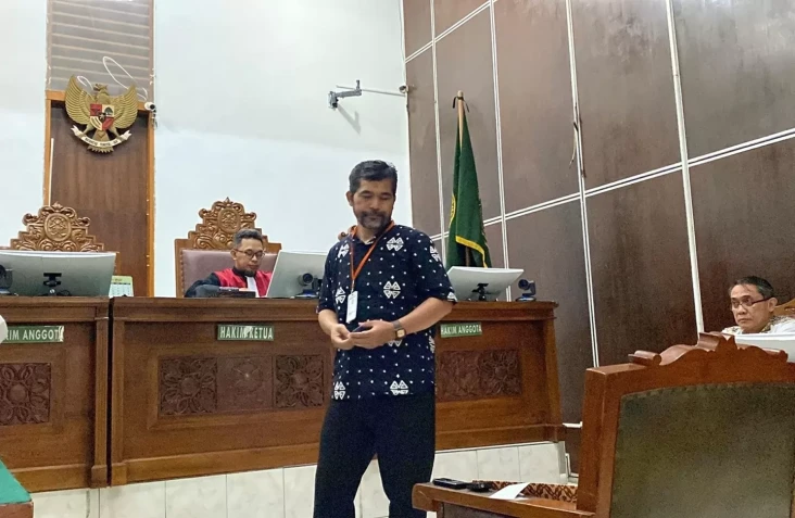 Tim Hukum Delpedro Soroti...