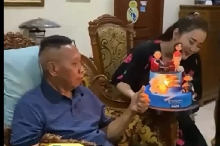 Lama Tak Muncul, Begini...
