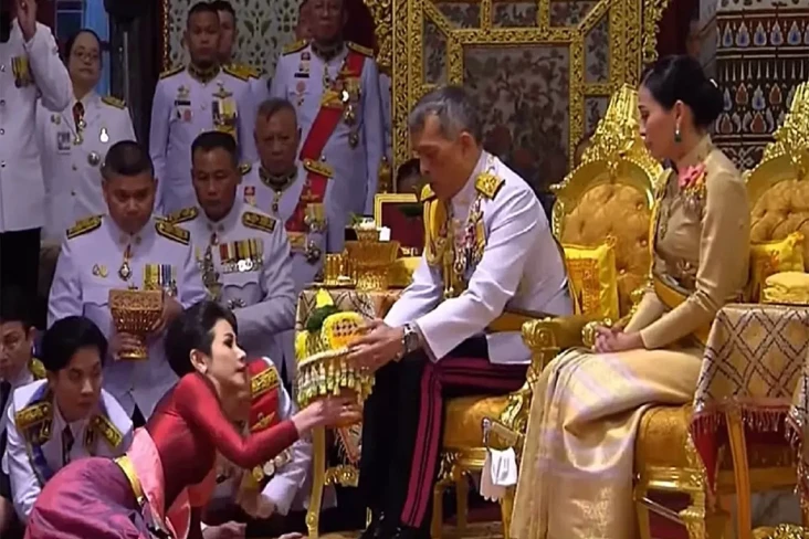 Mengapa Para Istri dan...