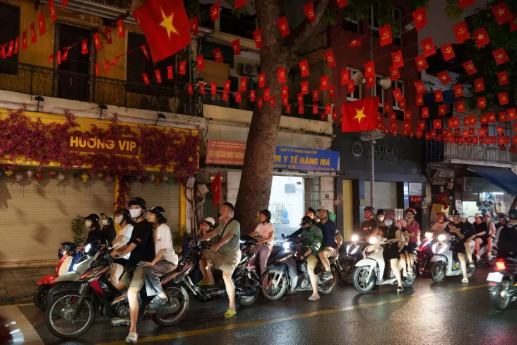 Vietnam Paksa Suntik...