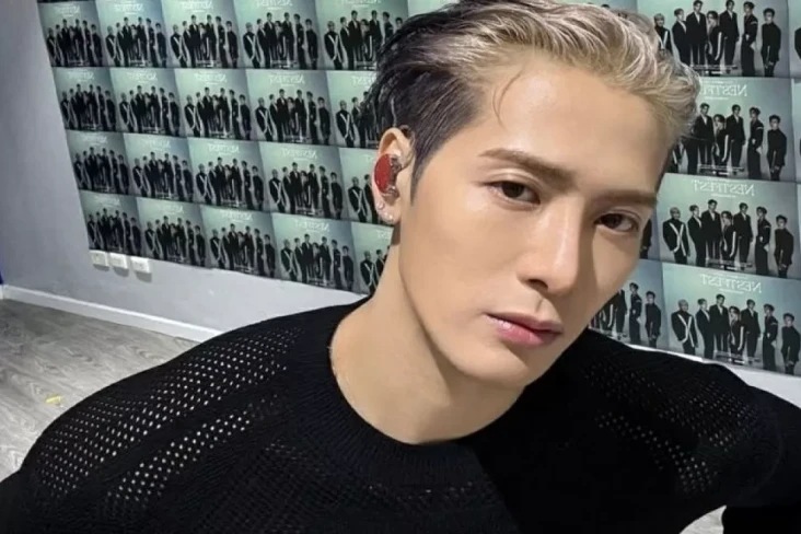 Jackson Wang Shock Dicium...