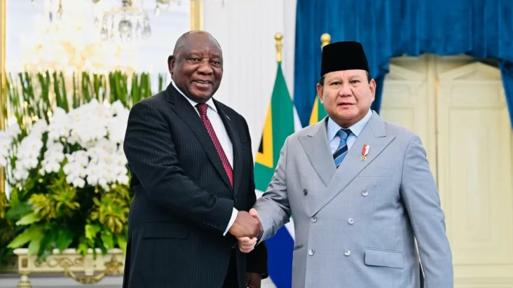 Cyril Ramaphosa Sambut...