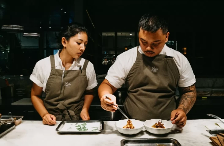 Dua Chef Muda Bali Bawa...