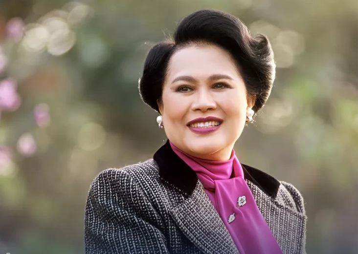 Siapa Sirikit? Ibu Suri...