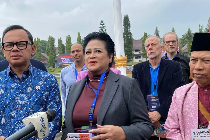Connie Bakrie Dorong...