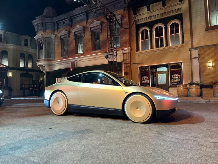 Tesla Cybercab Tanpa...