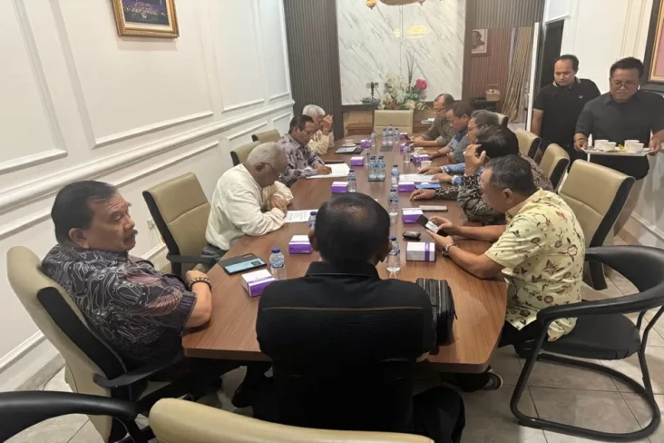 Eks Kapolda NTT: Pertemuan...
