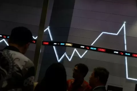 IHSG Tak Mampu Bertahan...