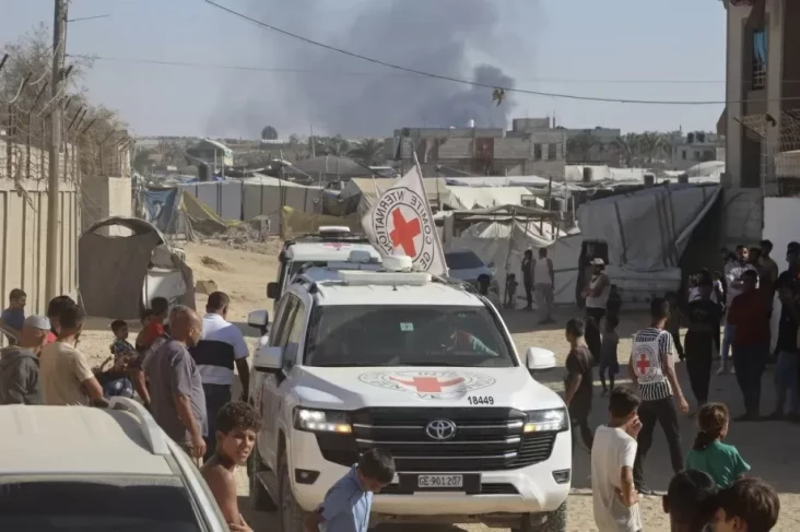 Hamas Tunda Penyerahan...