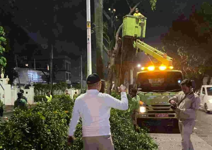 Bahayakan Pengguna Jalan,...