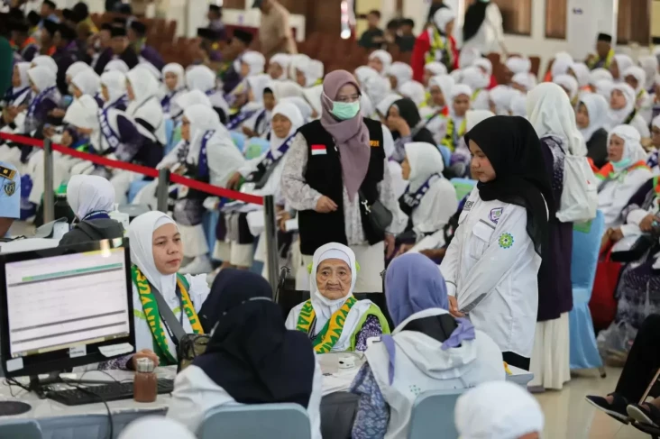 Biaya Haji 2026 Turun,...