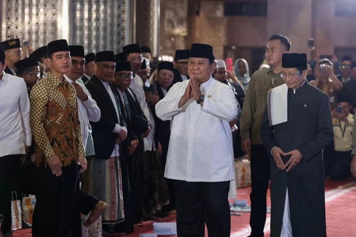Prabowo Dinobatkan sebagai...