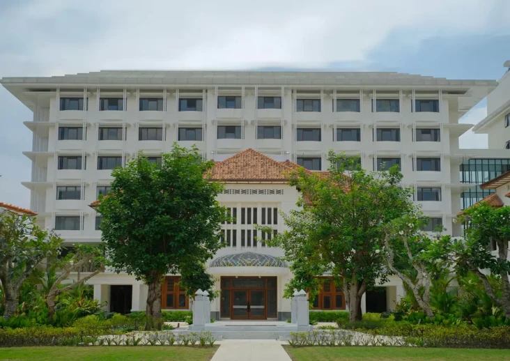 Hotel Legendaris Ini...