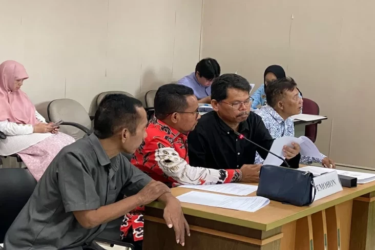 Komisi Informasi Daerah...