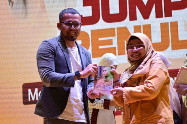 Jumpa Penulis 2025,...