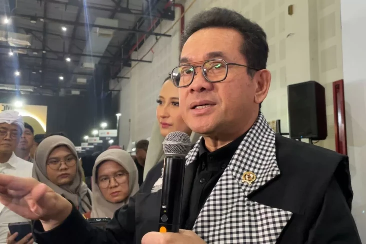 Larang Masyarakat Beli...