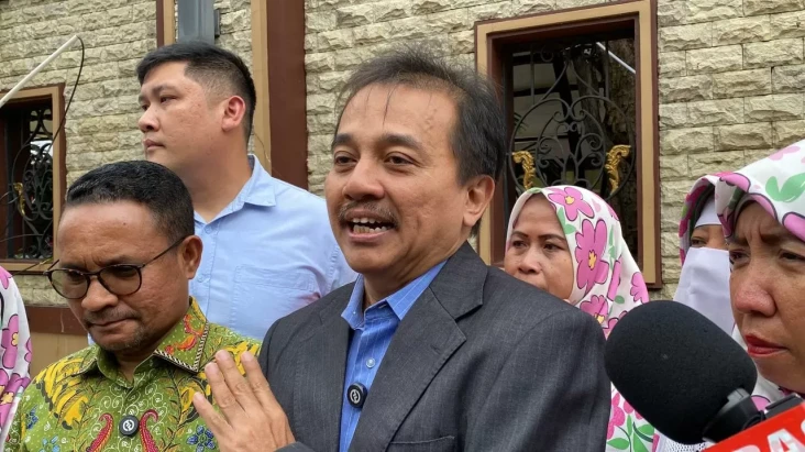Jadi Tersangka, Roy...