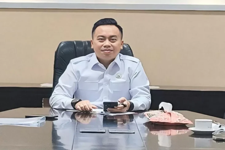 Roy Suryo Cs Tersangka...