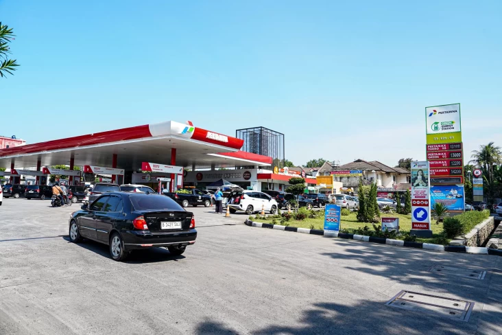 Pelayanan SPBU Pertamina...