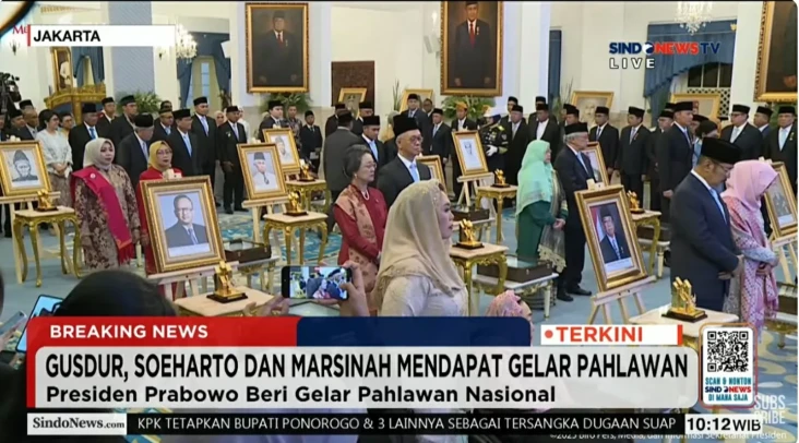 Prabowo Umumkan 10 Pahlawan...