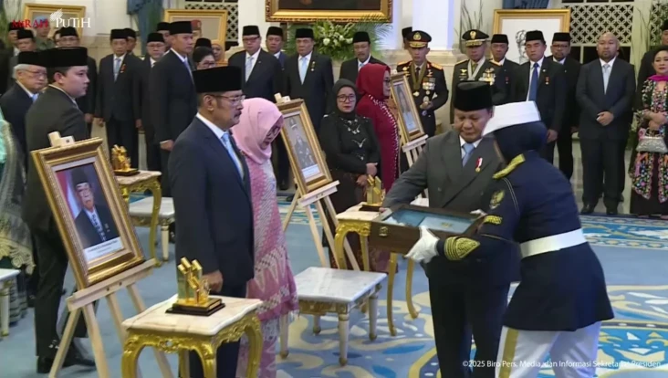 Daftar Lengkap 10 Pahlawan...